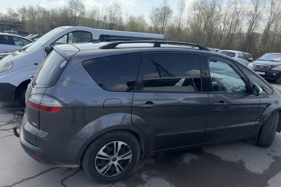 Ford S-Max 2007-2014 гг. Chyornye reylingi na kryshu Image