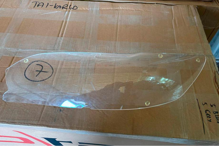 Toyota Camry 2006-2011 гг. Уценка Защитные накладки на фары для 2006-2009 (2 шт, EGR AIRPLEX) Фото 2