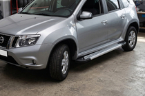 Nissan Terrano 2014- гг. Боковые Подножки Vision New Grey (2 шт., Алюминий) фото 1