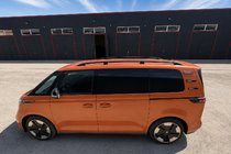 Volkswagen ID BUZZ 2022- гг. Черные Рейлинги (турецкий дизайн) Металлические ножки фото 1