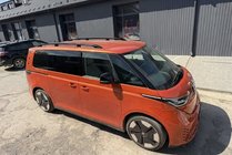 Volkswagen ID BUZZ 2022- гг. Черные Рейлинги (турецкий дизайн) Металлические ножки фото 3