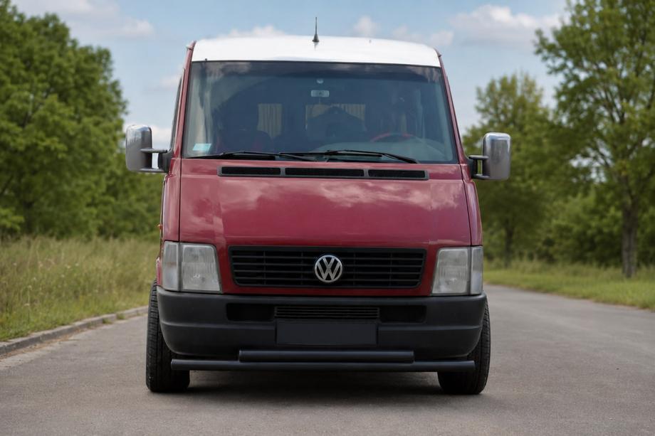Volkswagen LT 1995-2006 гг. Передняя защита ST014 Black (нерж. сталь) Image