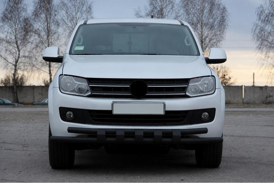 Volkswagen Amarok 2010-2022 гг. Передняя защита ST015 Black (нерж. сталь) Image