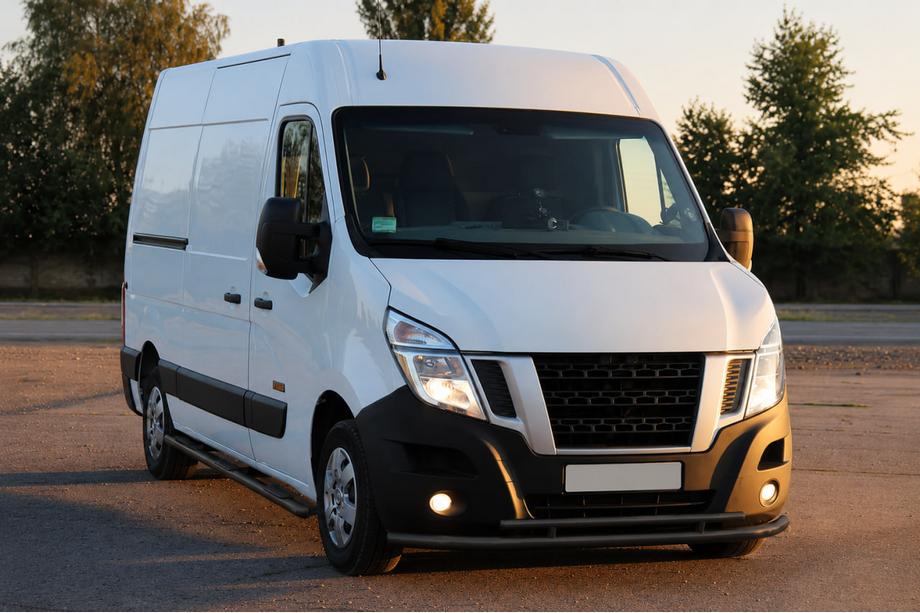Renault Master 2011-2023 гг. Передняя защита ST016 Black (нерж. сталь) Image