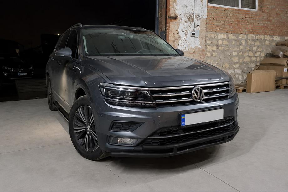 Volkswagen Tiguan 2016-2023 гг. Передняя защита ST016 Black (нерж.) Image