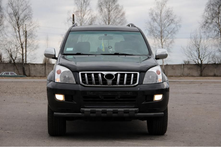 Toyota Land Cruiser Prado 120 2002-2009 гг. Передняя дуга ST015 Black (нерж.) Image