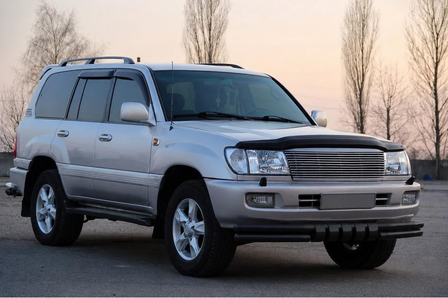 Toyota Land Cruiser 100 1998-2007 гг. Передняя дуга ST015 Black (нерж.) Фото 3