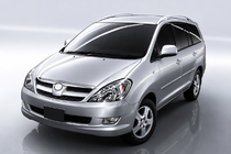Toyota Innova 2015- гг. Интегрированные рейлинги OEM, серые (Алюминий) фото 1