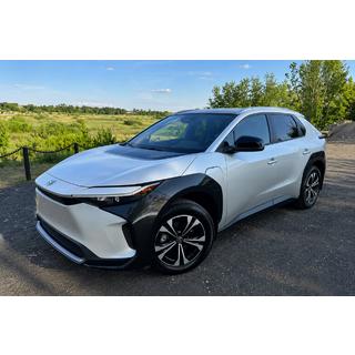 Интегрированные рейлинги OEM, серые (Алюминий) Toyota bZ4X 2022- гг. фото 3