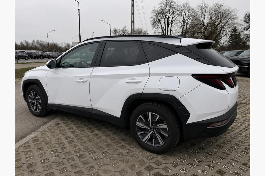 Hyundai Tucson NX4 2021- гг. Интегрированные рейлинги на крышу чёрные OEM (Long, алюминий, установка на клей) Image