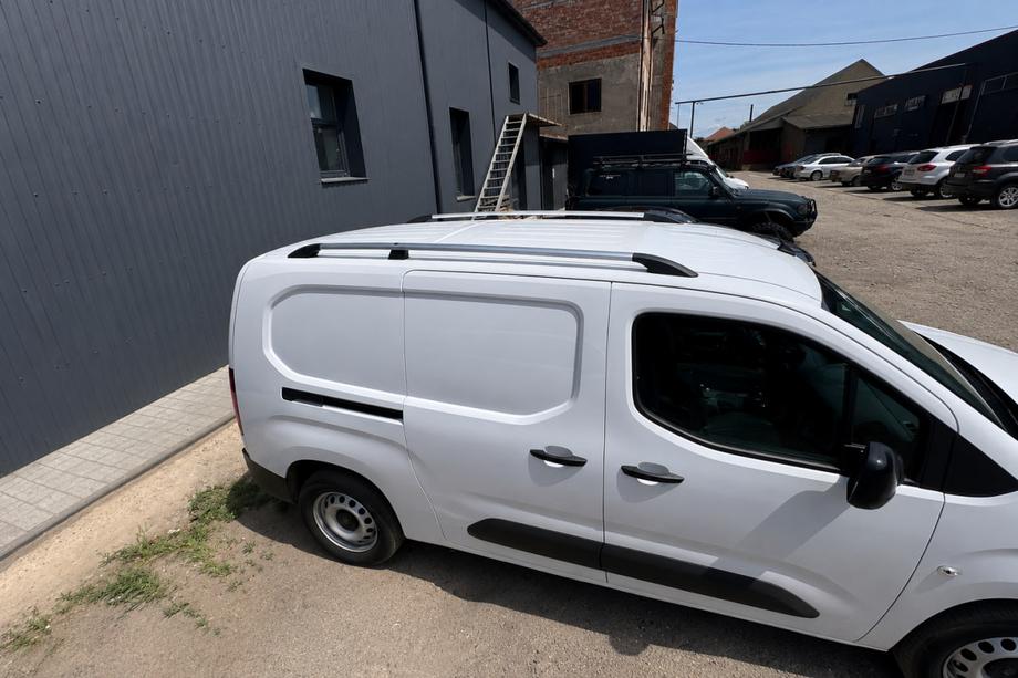 Citroen Berlingo/Multispace 2018- гг. Рейлинги хром (турецкий дизайн) Long, Пластиковые опоры Image