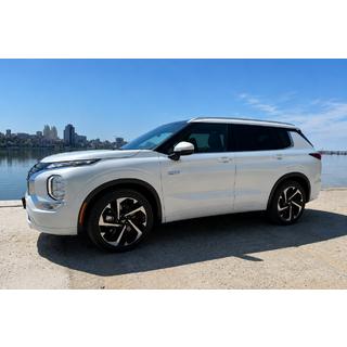 Интегрированные рейлинги серые OEM (Алюминий, установка на клей) Mitsubishi Outlander 2021- гг. фото 3