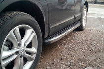 Nissan Qashqai 2010-2014 гг. Боковые Подножки BlackLine (2 шт, Алюминий) Короткая База фото 1
