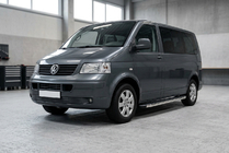 Volkswagen T5 Transporter 2003-2010 гг. Боковые Подножки BlackLine (2 шт, Алюминий) Короткая База фото 3