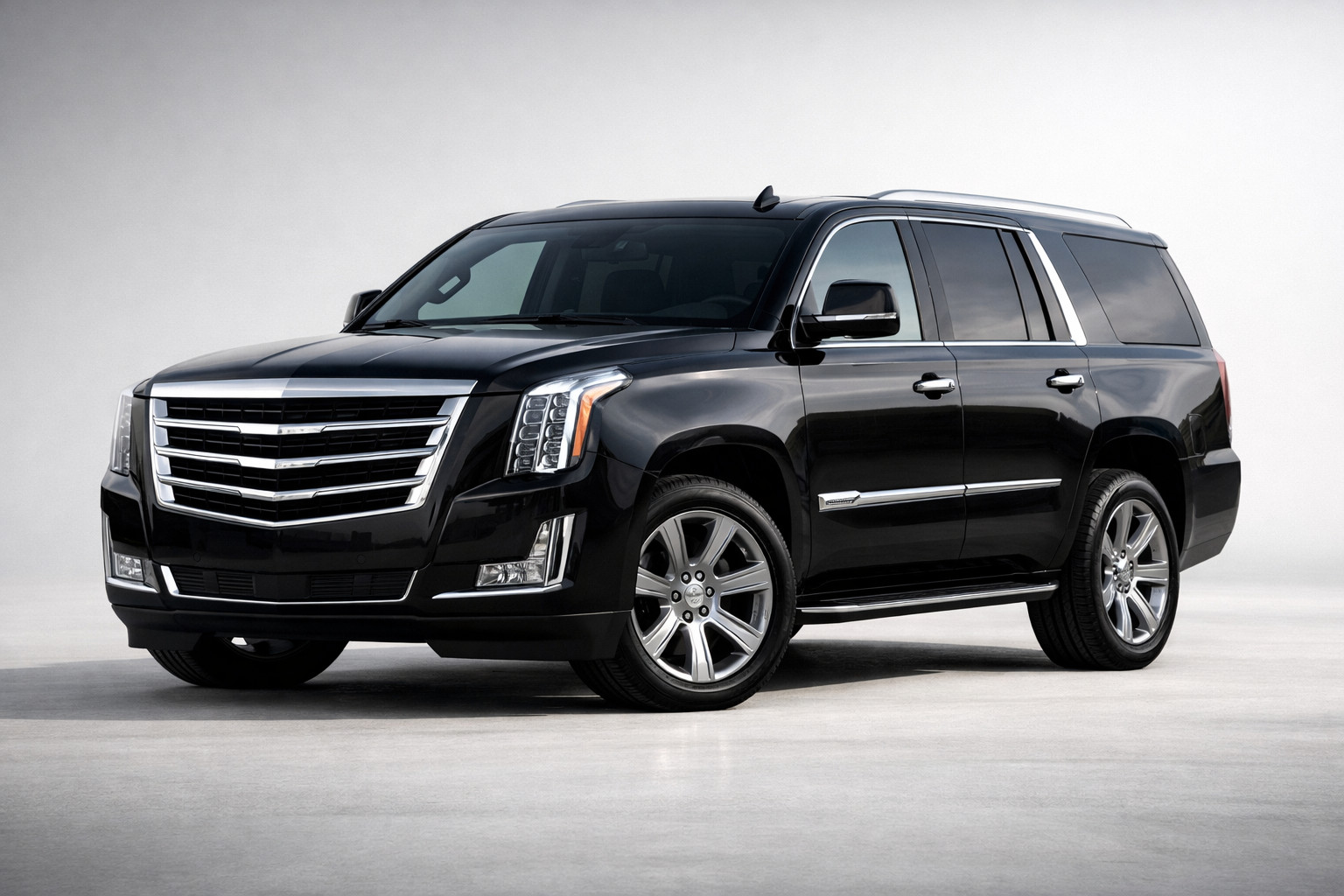 Cadillac Escalade 2020–: обзор большого премиум-SUV, который любит внимание