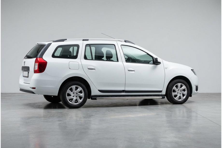 Renault Logan MCV 2013-2022 гг. Боковые Подножки BlackLine (2 шт, Алюминий) Image