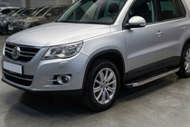 Volkswagen Tiguan 2007-2016 гг. Боковые Подножки BlackLine (2 шт, Алюминий) фото 1