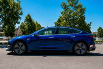 Tesla Model 3 2017- гг. Накладка на передний бампер Lip Fast (для 2017-2023) фото 9