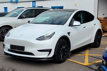 Tesla Model Y 2020- гг. Накладки на ПТФ Fast (для 2020-2024) фото 3