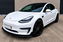 Tesla Model S 2012– гг. Накладка на передний бампер Lip Fast (для 2021+) фото 1