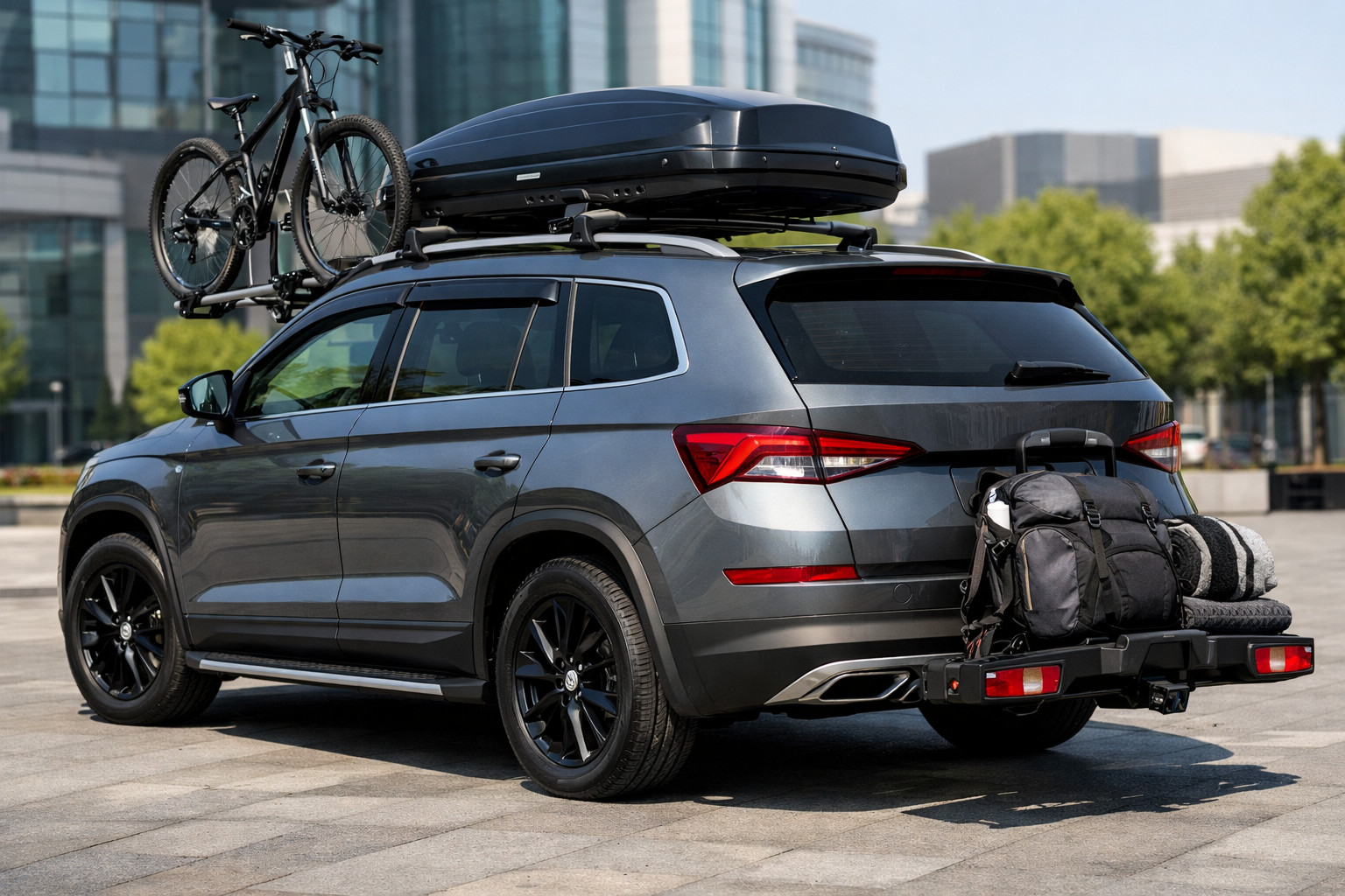 Стартовый апгрейд Skoda Kodiaq 2023 для города и семейных поездок