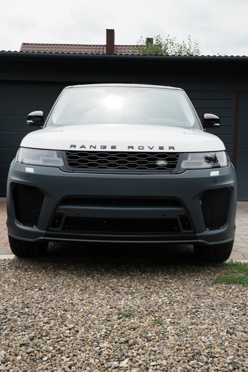 Ремонт и тюнинг Range Rover Sport 2018: передний и задний бамперы SVR