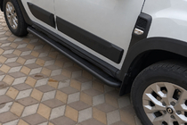 Dacia Duster 2018-2024 гг. Боковые пороги Premium (2 шт., нерж.) Black фото 2
