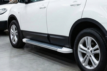 Nissan Qashqai 2010-2014 гг. Боковые Подножки Allmond White (2 шт., Алюминий) фото 1