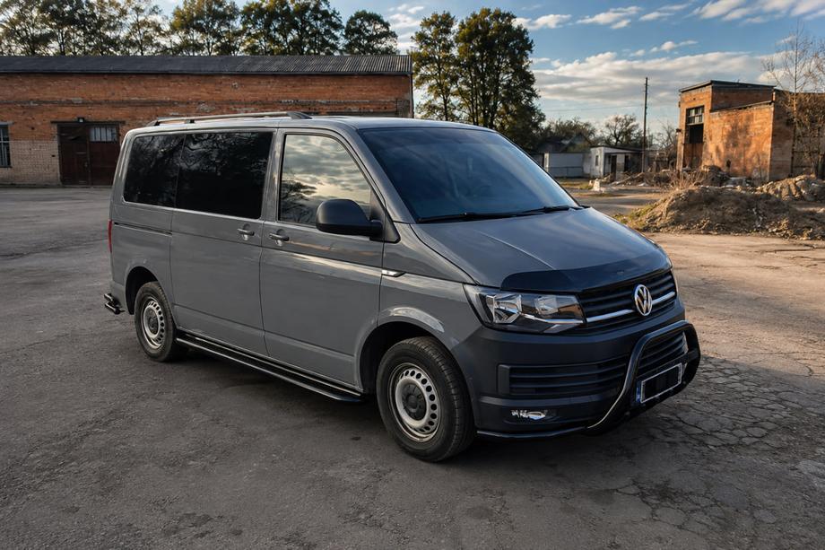 Volkswagen T6 2015-2024 гг. Боковые пороги Premium Black (2 шт., нерж. сталь) Image