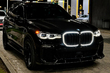 BMW X7 G07: карбоновый тюнинг переднего бампера и LED-решетка фото 1