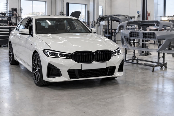 BMW 3 F30 в стиле G20 M-Tech или M3 F80: рестайлинг и обвес — что входит и стоит ли фото 2