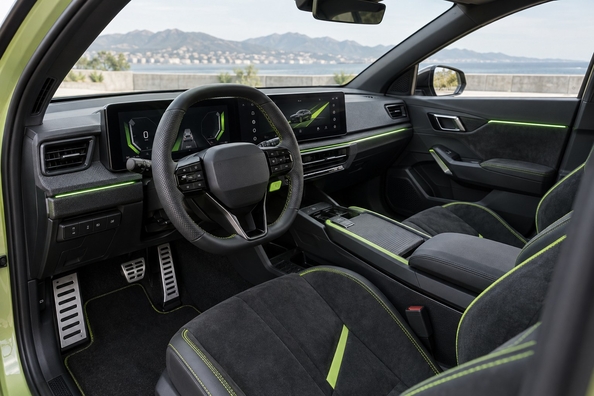 Kia EV3 GT, EV4 GT и EV5 GT: три «заряженных» электрокара Kia для Европы — 292–306 л.с., полный привод и до 537 км хода фото 1