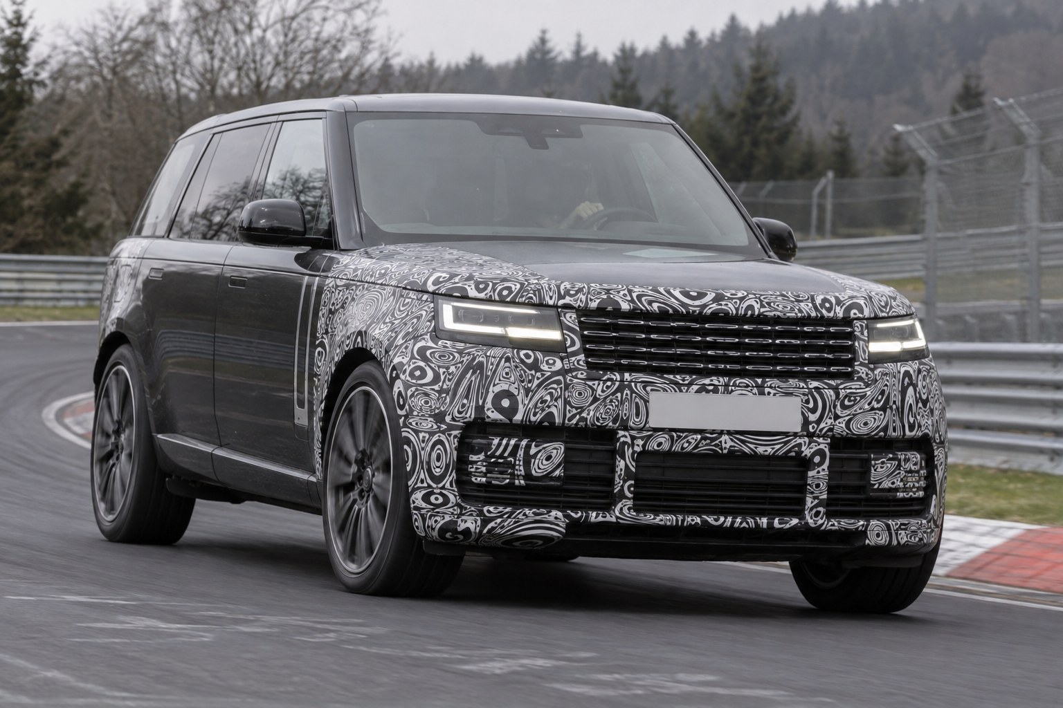 Range Rover рестайлинг 2027: что изменится в L460 по примеру электрического Range Rover