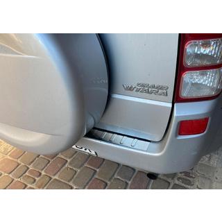 Накладка на задний бампер Carmos (нержавейка) Suzuki Grand Vitara 2005-2017 гг. фото 4