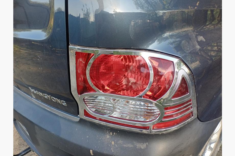 SsangYong Action 2005-2018 гг. Хром Накладки на Задние Фонари (2 шт, пластик) Image