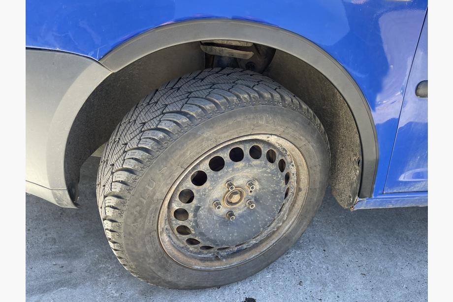 Volkswagen Caddy 2004-2010 гг. Расширители арок (черный мат) Короткая база, 2 сдвижные двери (металл) Фото 5