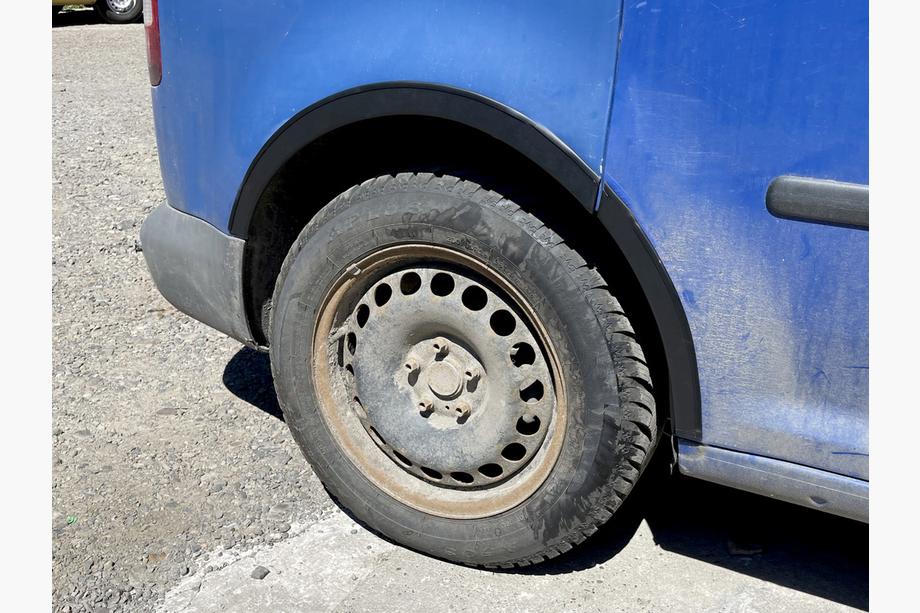 Volkswagen Caddy 2004-2010 гг. Расширители арок (черный мат) Короткая база, 2 сдвижные двери (металл) Фото 6