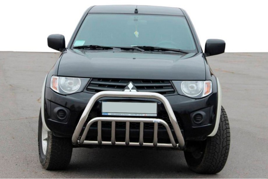 Mitsubishi L200 2006-2015 гг. Защита переднего бампера (нерж. сталь) Фото 1