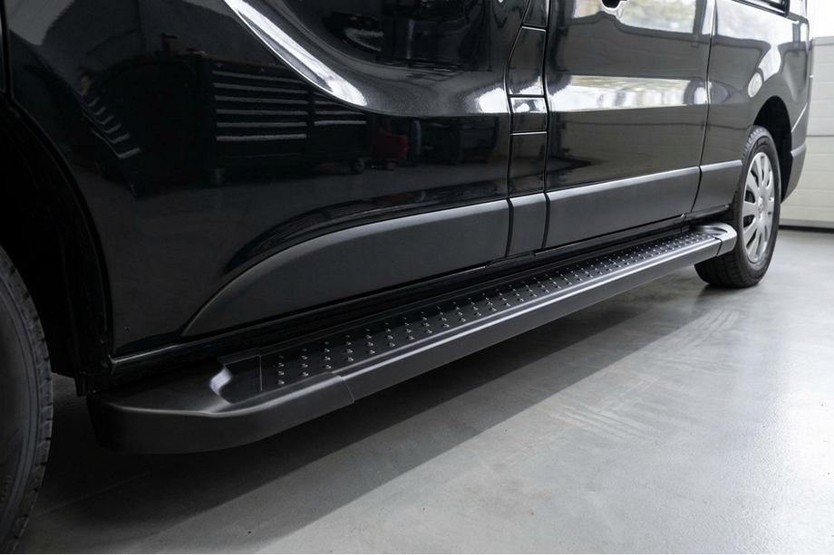 Fiat Talento 2016- гг. Боковые Подножки Allmond Black (2 шт., Алюминий) Image