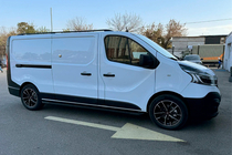 Opel Vivaro 2015-2019 гг. Боковые Подножки Allmond Black (2 шт., Алюминий) фото 2