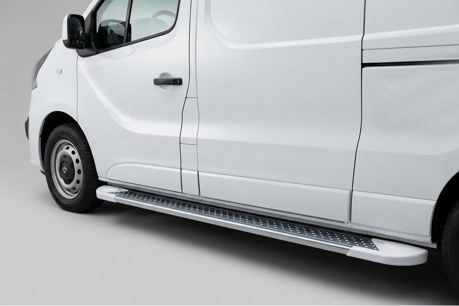 Opel Vivaro 2015-2019 гг. Боковые Подножки Allmond White (2 шт., Алюминий) Image