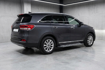Kia Sorento III UM 2014-2020 гг. Боковые Подножки Rainbow (2 шт., Алюминий) фото 1