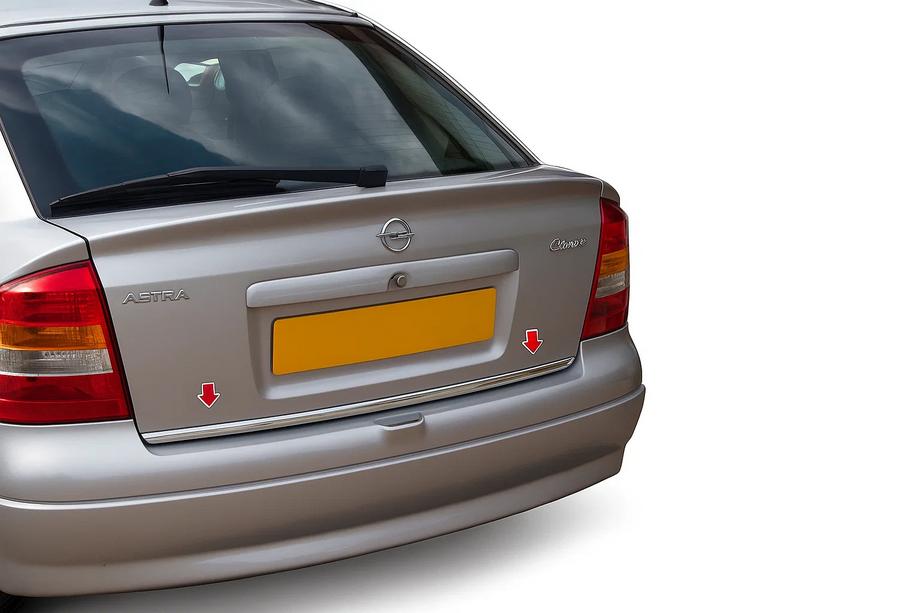 Opel Astra G classic 1998-2012 гг. Накладка на багажник нержавейка OmsaLine - Итальянская Нержавейка Image