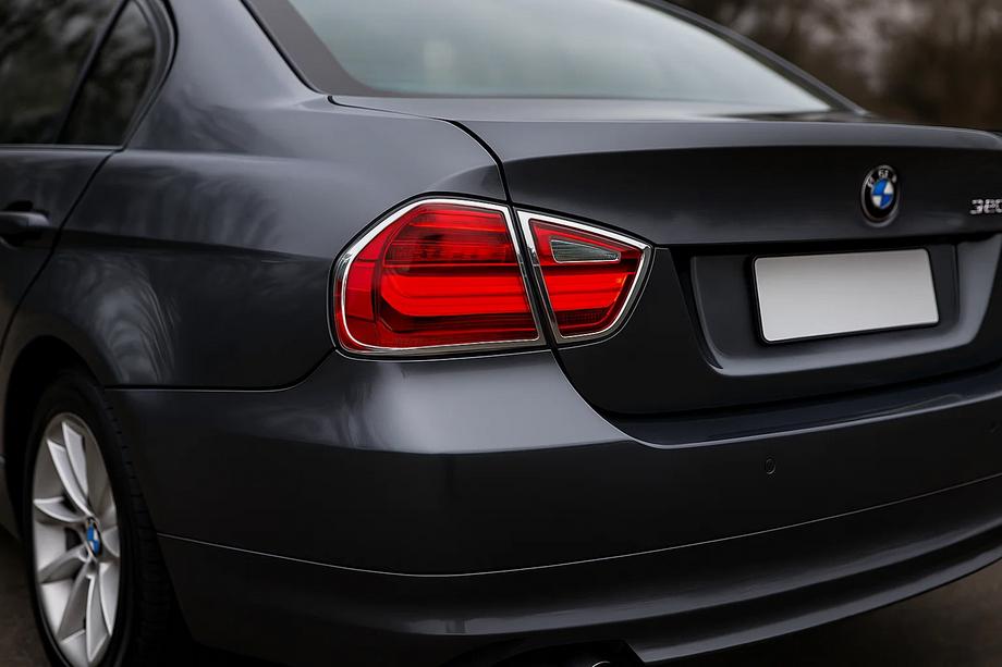 BMW 3 серия E90/E91 2005-2011 гг. Хромированные накладки на задние фонари (2 шт., пластик) Image