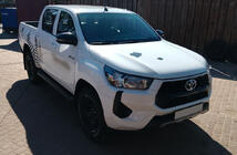 Toyota Hilux 2015- гг. Боковые Подножки Allmond Black (2 шт., Алюминий) фото 4