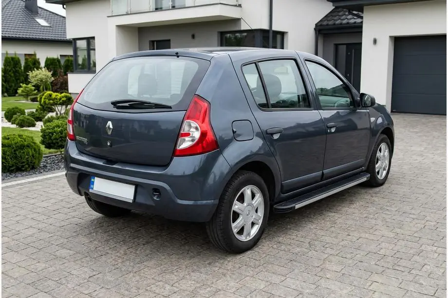 Dacia Sandero 2007-2013 гг. Боковые Подножки Maya V1 (2 шт., Алюминий) Image