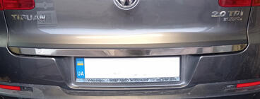 Volkswagen Tiguan 2007-2016 гг. Накладка на багажник нержавейка фото 5