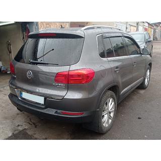 Накладка на багажник нержавейка Volkswagen Tiguan 2007-2016 гг. фото 4