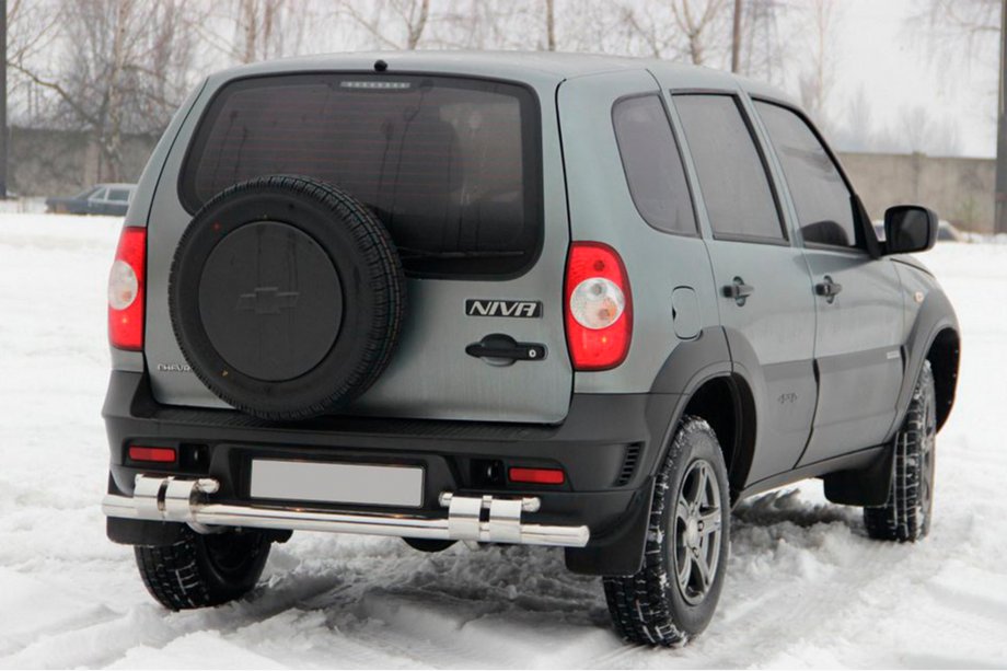 Chevrolet Niva 1998-2020 гг. Задняя дуга AK015 (нержавейка) Image