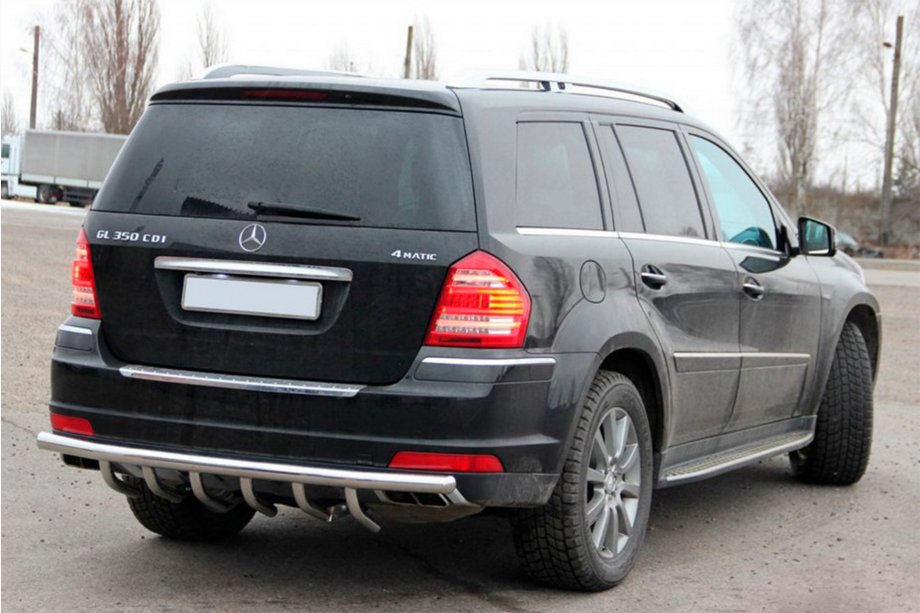Mercedes GL class X164 2006-2012 гг. Задняя дуга AK-Style (нержавейка) Image